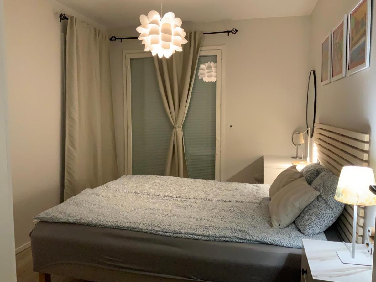 Private Room In The Shared Detached House. Vantaa Buitenkant foto