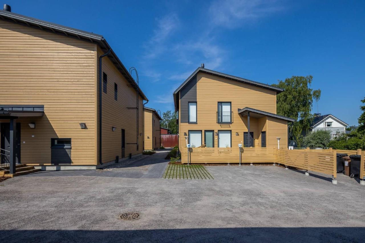 Private Room In The Shared Detached House. Vantaa Buitenkant foto